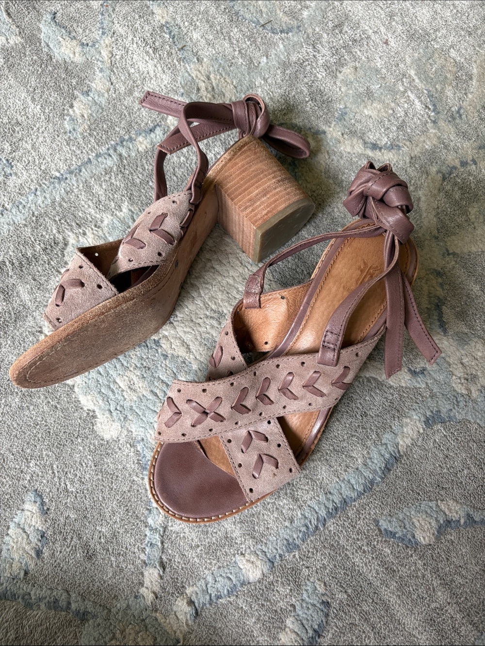 Leather upper Block Heel Sandals with Ankle Tie